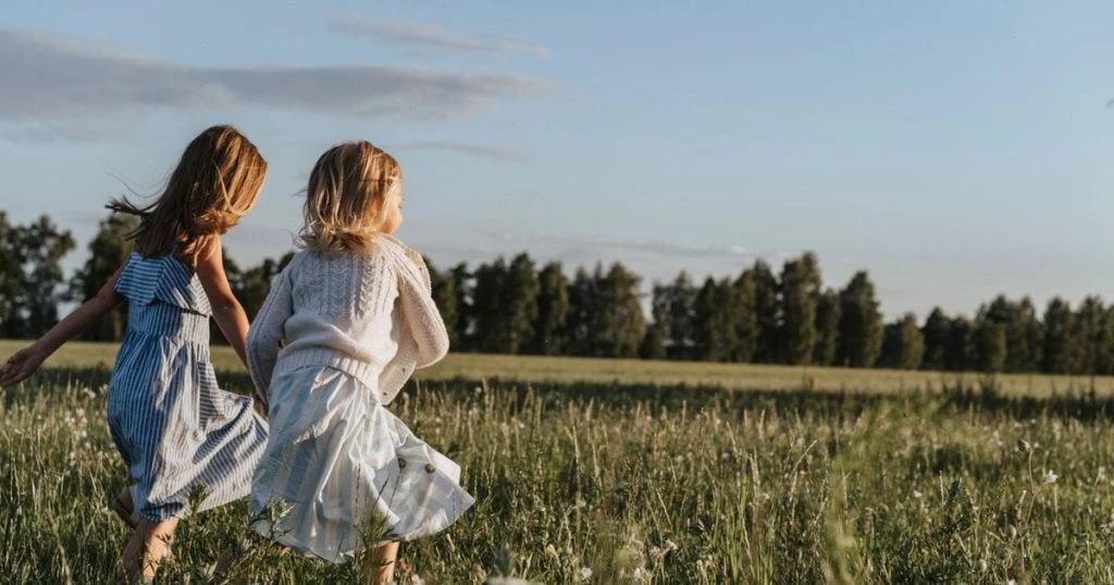 Діти вчитимуться просто серед дерев: в Україні запускають лісові школи