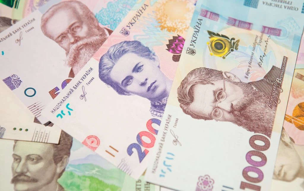 Борги почнуть забирати швидше: під ударом будуть і електронні гаманці